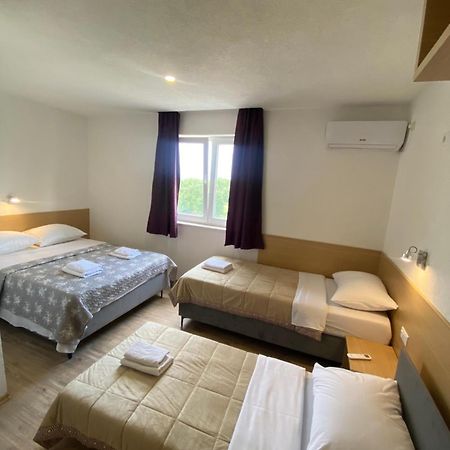 Bed and Breakfast Pansion Raspudic Međugorje Exterior foto